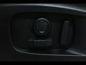 Defender 110 P425 X AWD XPEL MAT BLACK PACK AHK