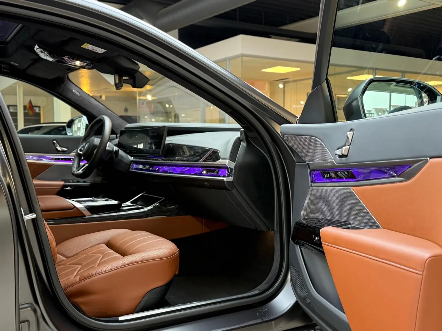 i7 xDr 60 M Sport Pro FROZEN Theatre Individuall