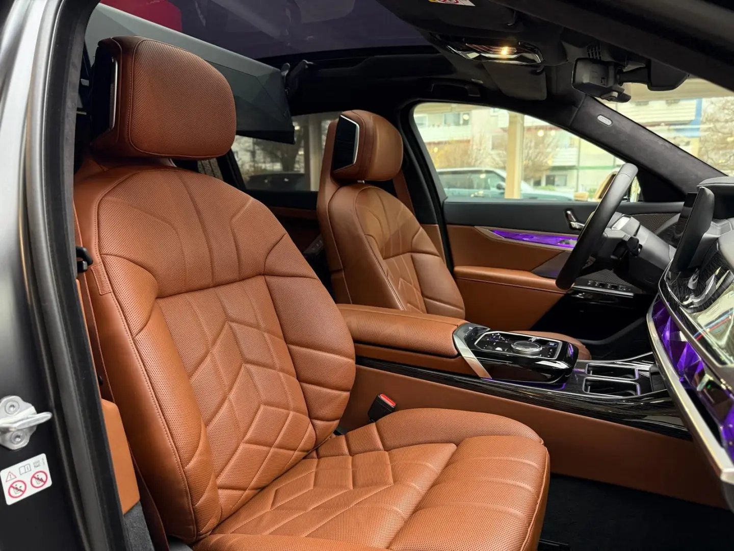 i7 xDr 60 M Sport Pro FROZEN Theatre Individuall