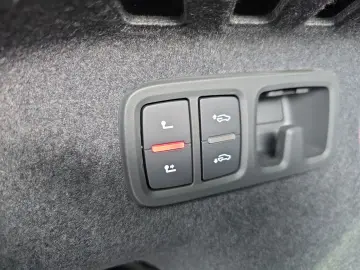 RSQ8 AHK PANO KERAMIK LEDER UPE 175T