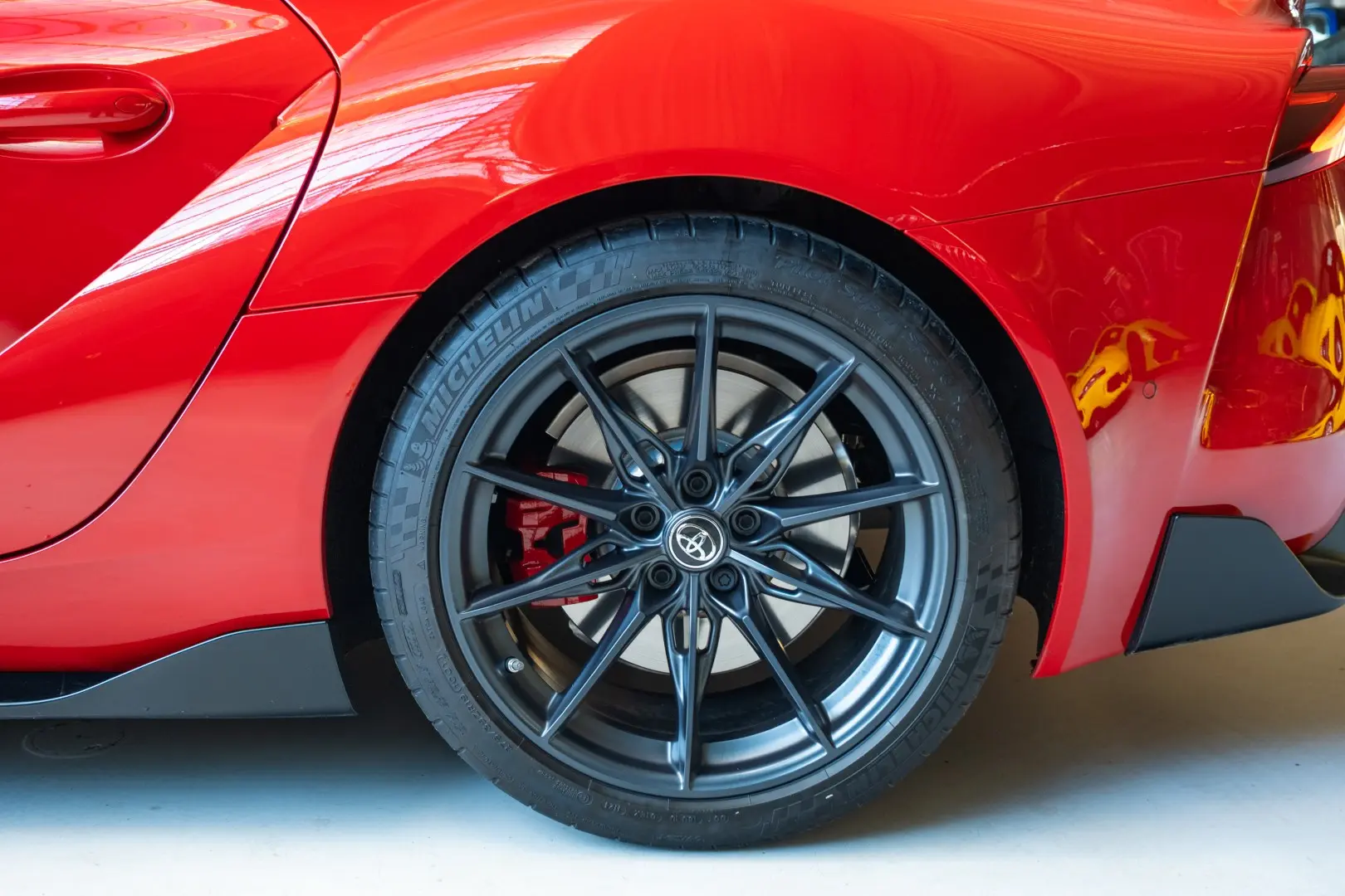 TOYOTA SUPRA GR 3.0 AT Legend