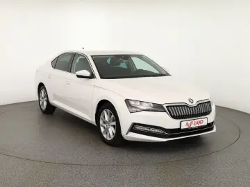 Superb 1.4 TSI iV LED Navi Sitzheizung AHK DAB