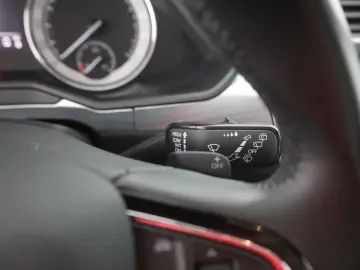 Superb 1.4 TSI iV LED Navi Sitzheizung AHK DAB