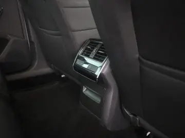 Superb 1.4 TSI iV LED Navi Sitzheizung AHK DAB