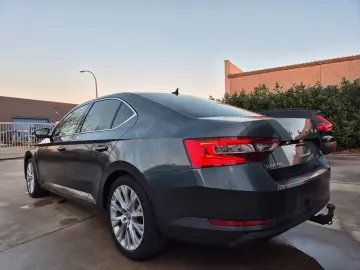 Superb 1.4 TSI IV 272CV !! PHEV HYBRID 73.523 KM