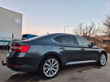 Superb 1.4 TSI IV 272CV !! PHEV HYBRID 73.523 KM