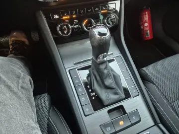 Superb 1.4 TSI IV 272CV !! PHEV HYBRID 73.523 KM