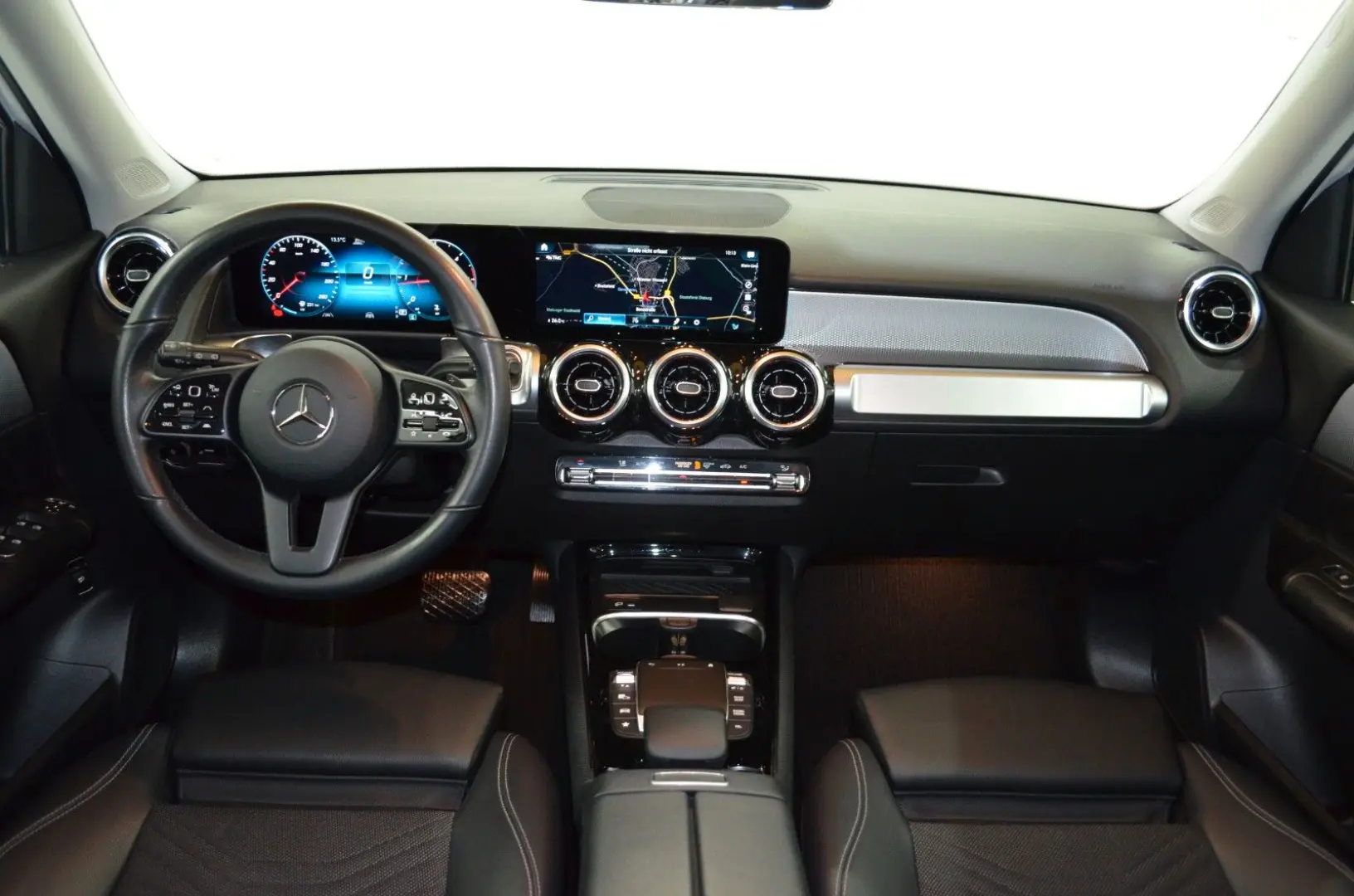 GLB 220 D 8G-DCT STYLE DISTR KAMERA R-VIDEO LED