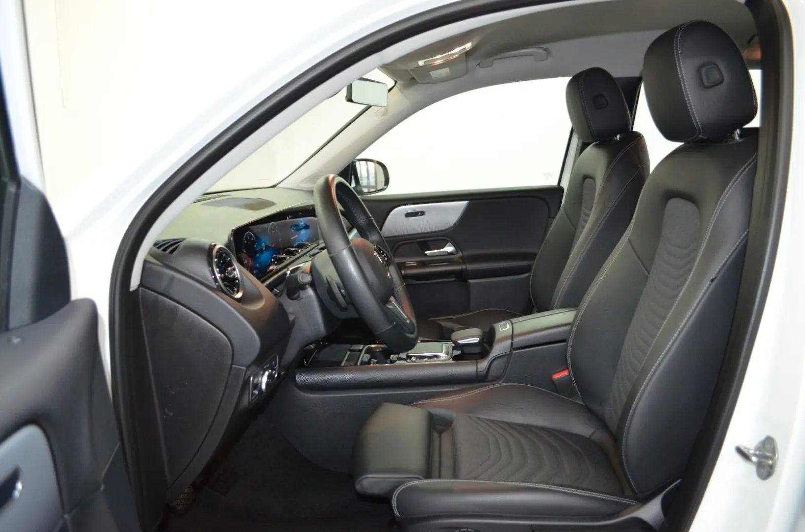 GLB 220 D 8G-DCT STYLE DISTR KAMERA R-VIDEO LED