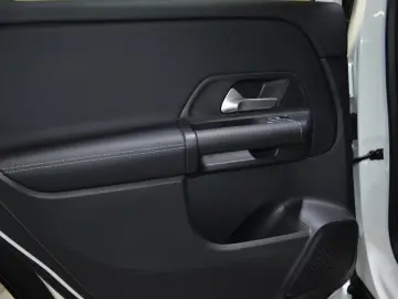 GLB 220 D 8G-DCT STYLE DISTR KAMERA R-VIDEO LED