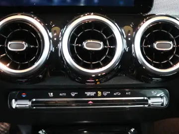 GLB 220 D 8G-DCT STYLE DISTR KAMERA R-VIDEO LED