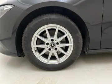 CLA 200 d Progressive ACC BLIS Key LED Lane Navi