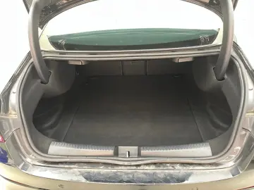 CLA 200 d Progressive ACC BLIS Key LED Lane Navi