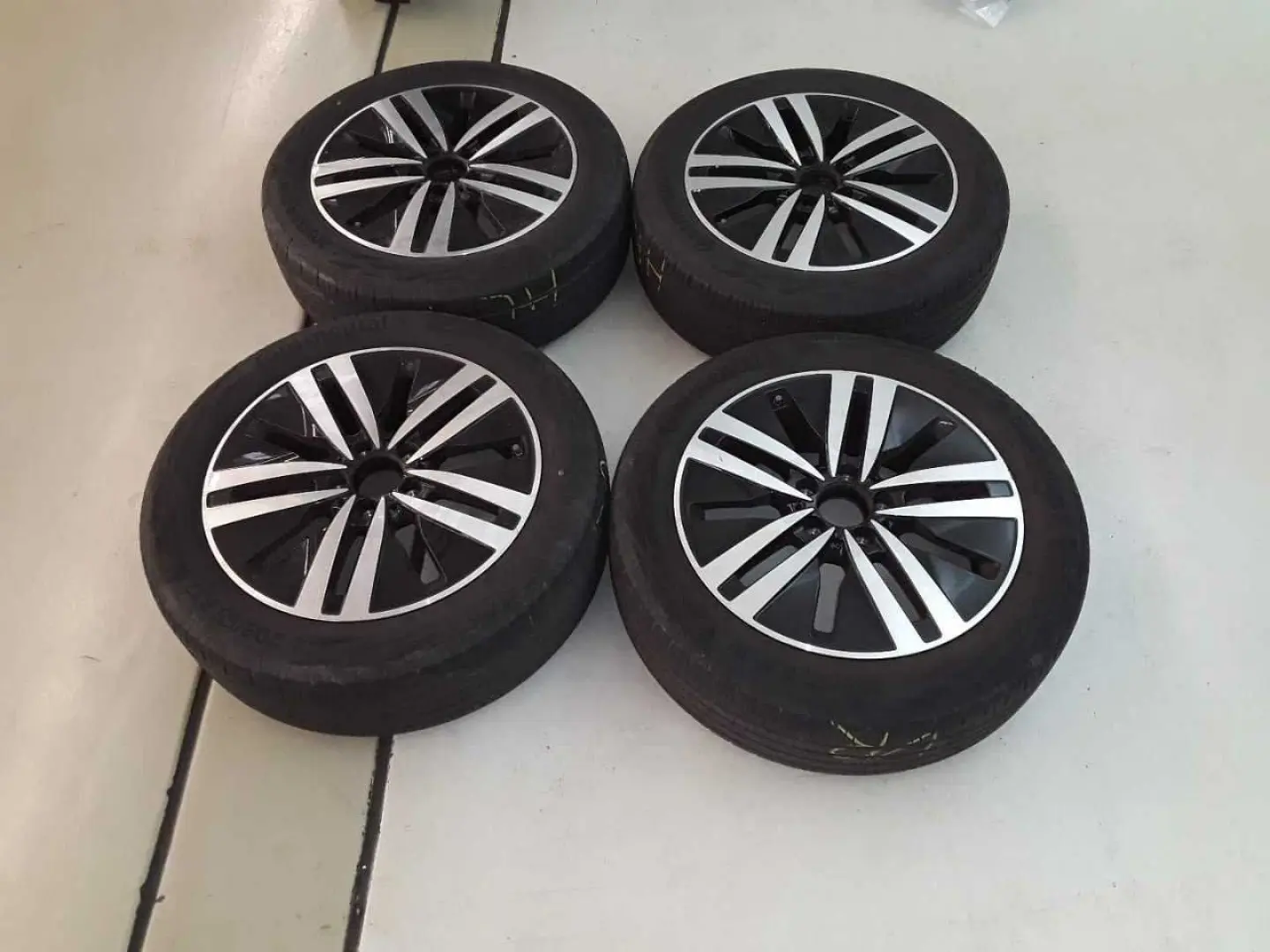 CLA 200 d Progressive ACC BLIS Key LED Lane Navi