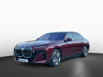 i7 xDr60 649 - 0Anz M-Sport Sky Executive Lounge