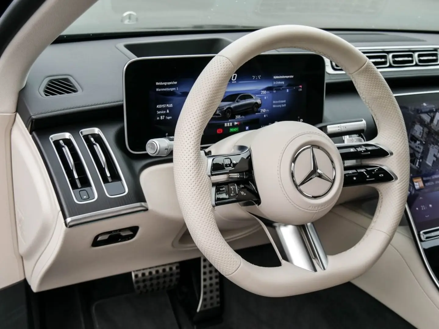 S 580 e 4M AMG BURM DISTR NIGHT AUTONOM HUD 360