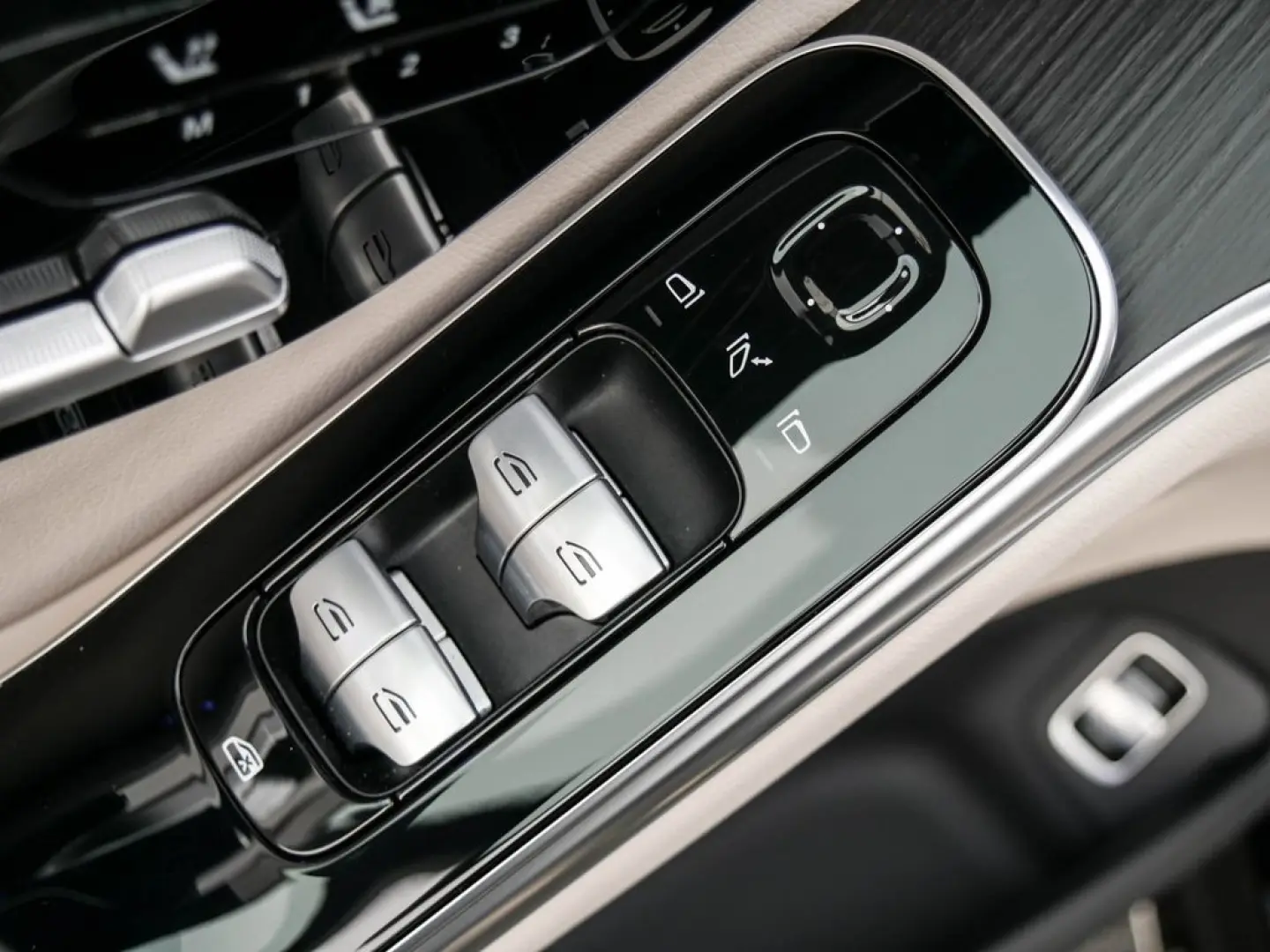 S 580 e 4M AMG BURM DISTR NIGHT AUTONOM HUD 360