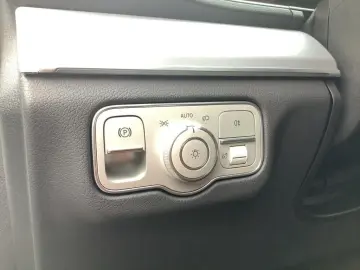 GLE 300 d 4M Advanved Multibeam Panorama-SD AHK