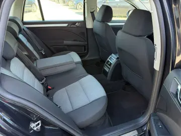 Skoda Superb 2011  2.0 diesel