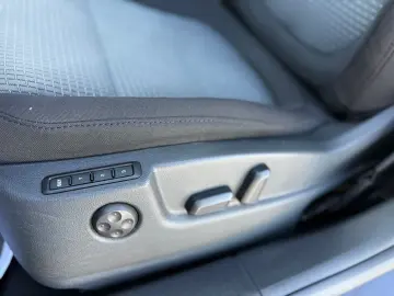 Skoda Superb 2011  2.0 diesel