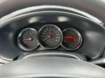 Dacia Sandero Benz GPL Rate si Garantie