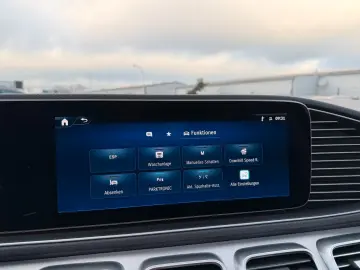 GLE300d 3xAMGLine Panoramadach Burmester 7sitze