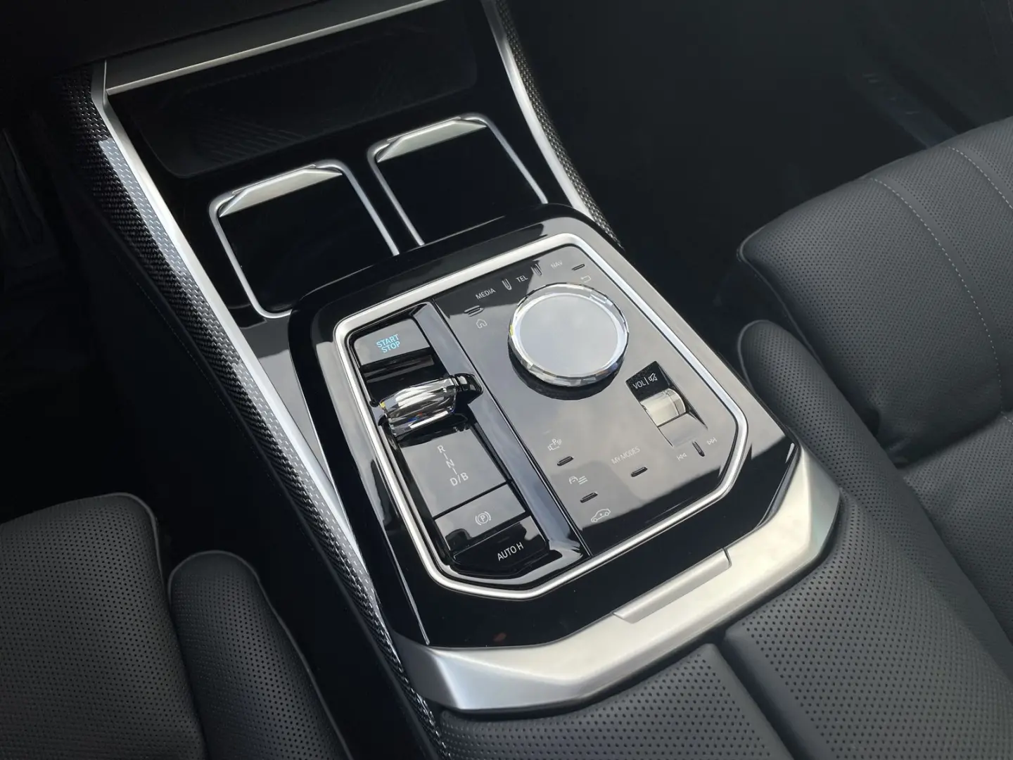 i7 xDrive60 M Sport    Massage B&W TheatreScreen