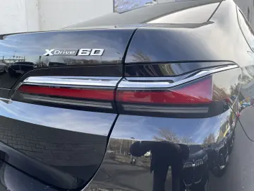 i7 xDrive60 M Sport    Massage B&W TheatreScreen