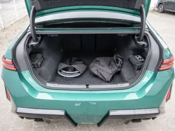 M5 xDrive AHK B&W CARBON V-MAX