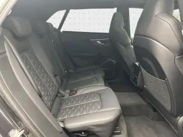 RS Q8 Keramik 305 km h B&O HUD Pano Standh Matri