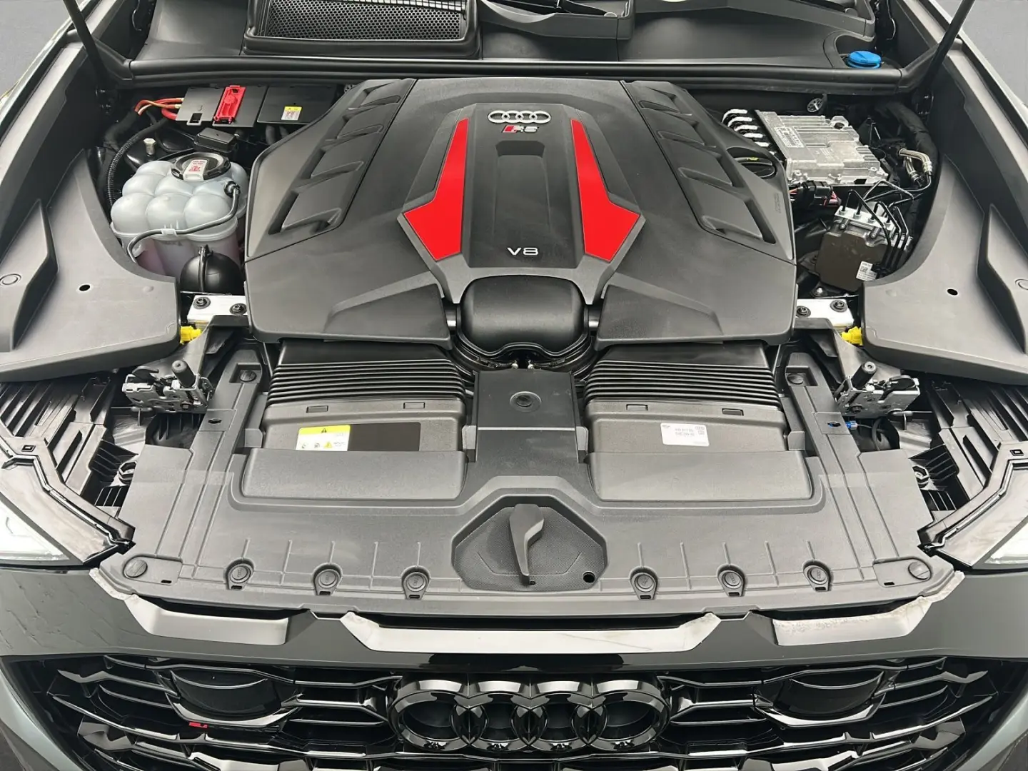 RS Q8 Keramik 305 km h B&O HUD Pano Standh Matri