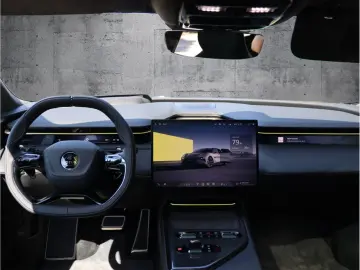 Emeya S  Lotus Leipzig   Executive Seats