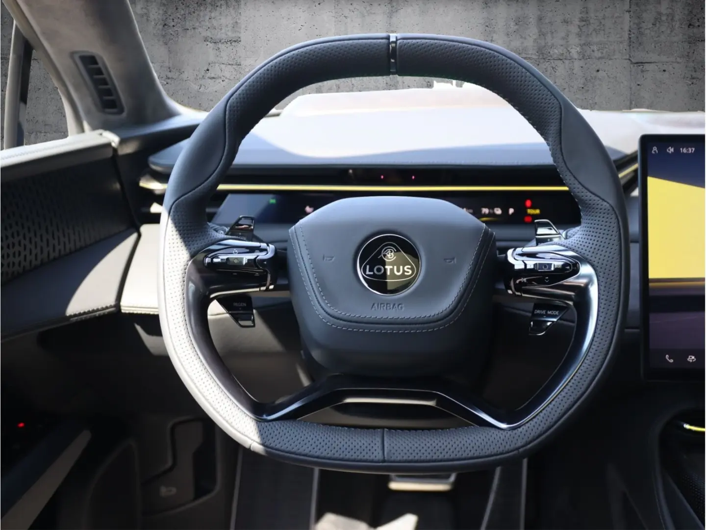 Emeya S  Lotus Leipzig   Executive Seats