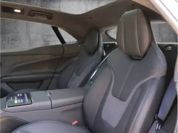 Emeya S  Lotus Leipzig   Executive Seats