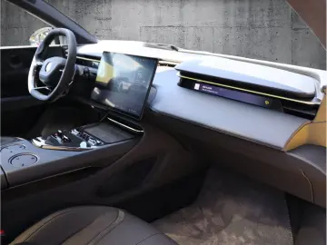 Emeya S  Lotus Leipzig   Executive Seats