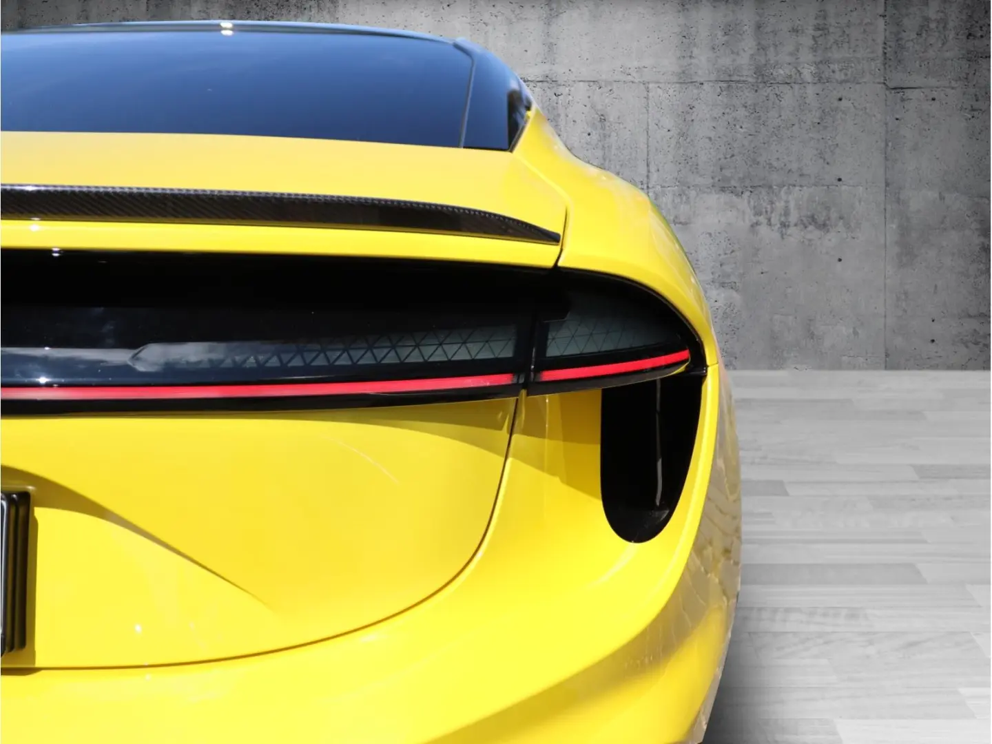 Emeya S  Lotus Leipzig   Executive Seats