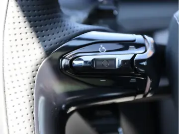 Emeya S  Lotus Leipzig   Executive Seats