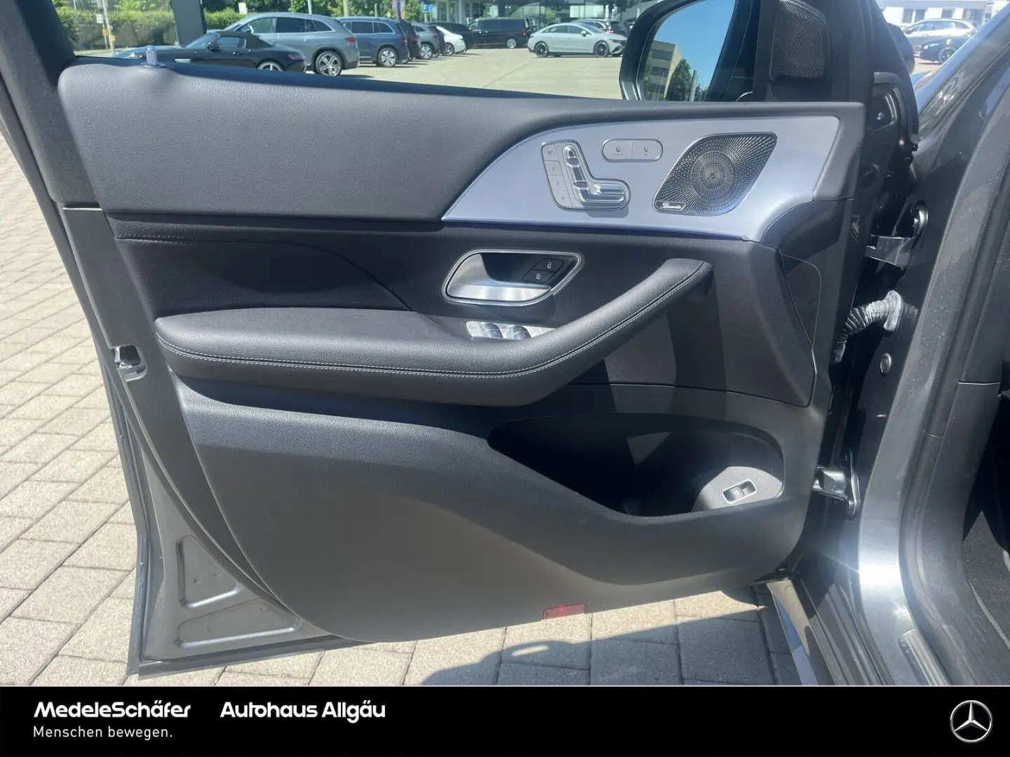 GLE 300 d 4M AMG Night 21  Airmatic AHK Memory