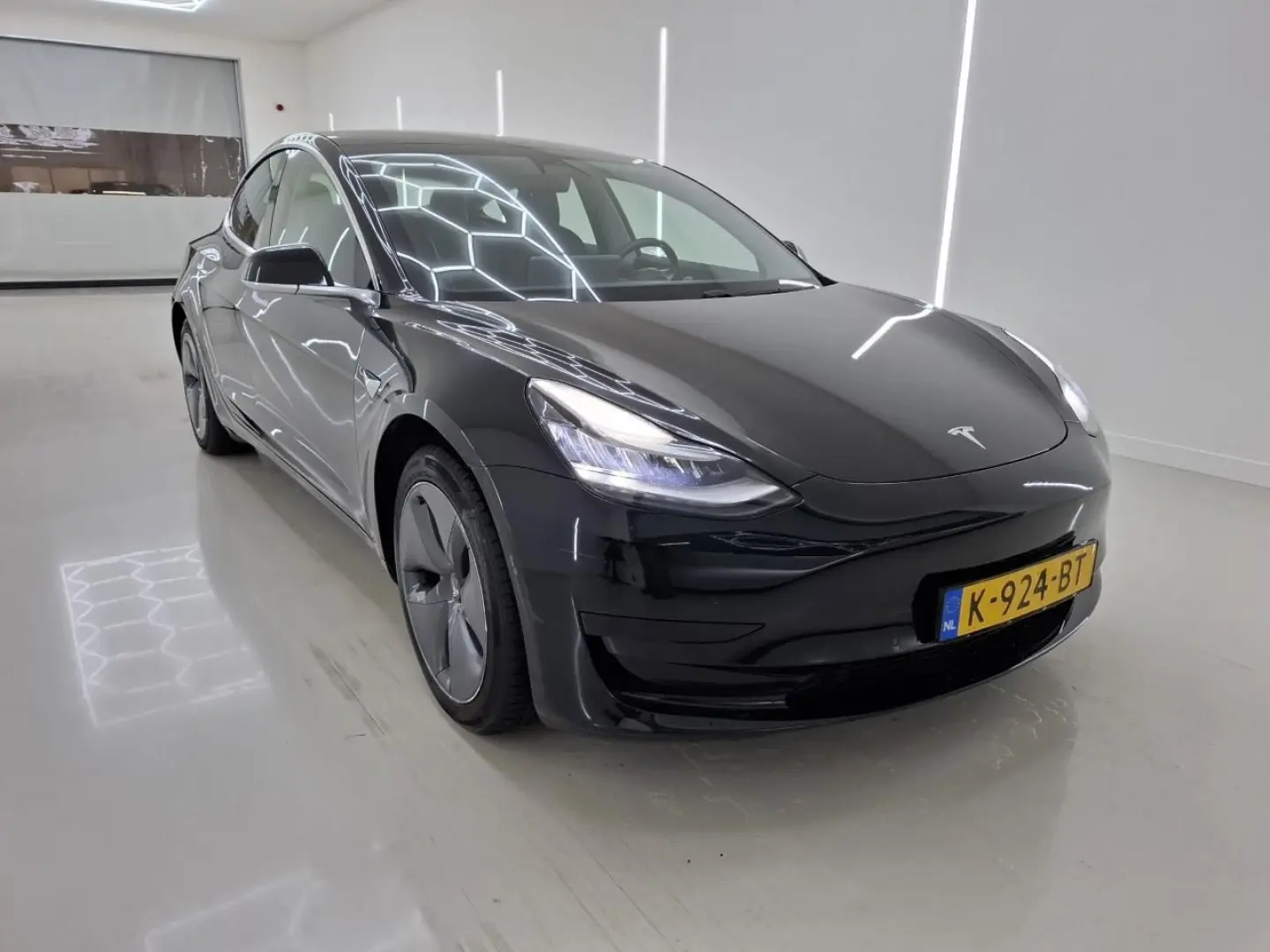 Model 3 Standard RWD Plus 93% SoH [ LFP ACCU AUT