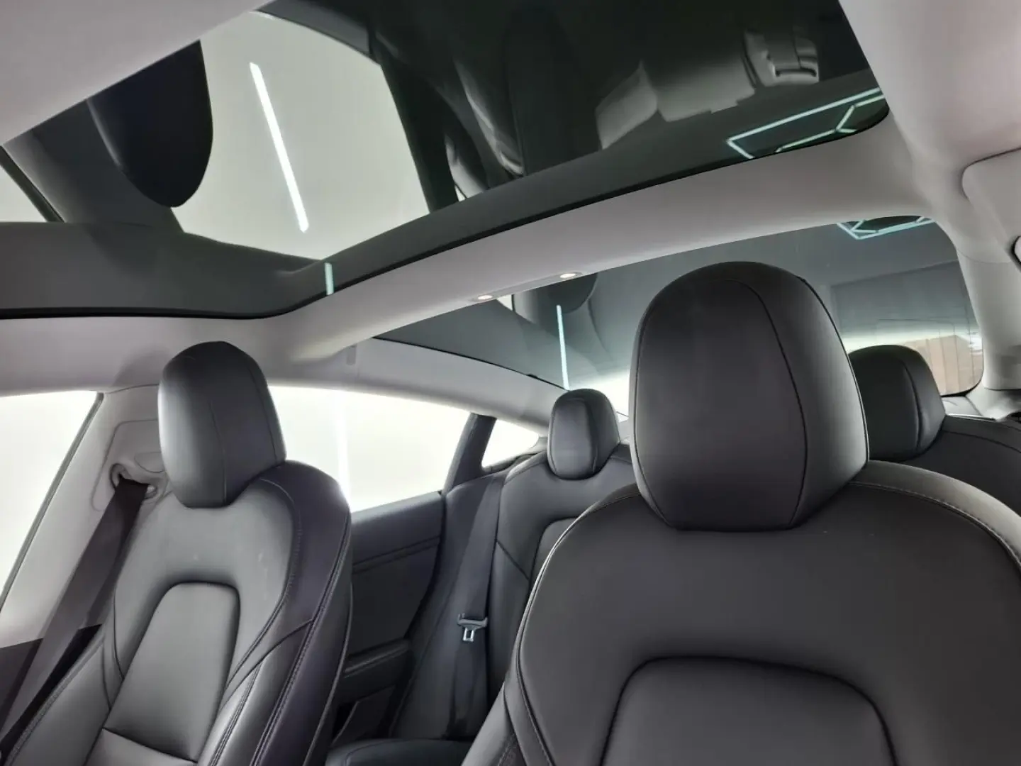 Model 3 Standard RWD Plus 93% SoH [ LFP ACCU AUT