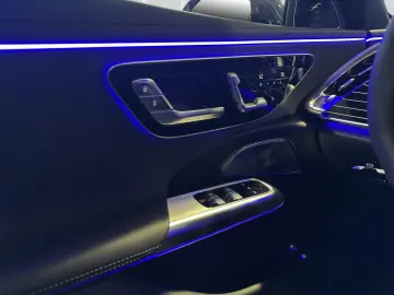 E 53 AMG Hybrid Premium  4M  Pano HUD Burmes 21