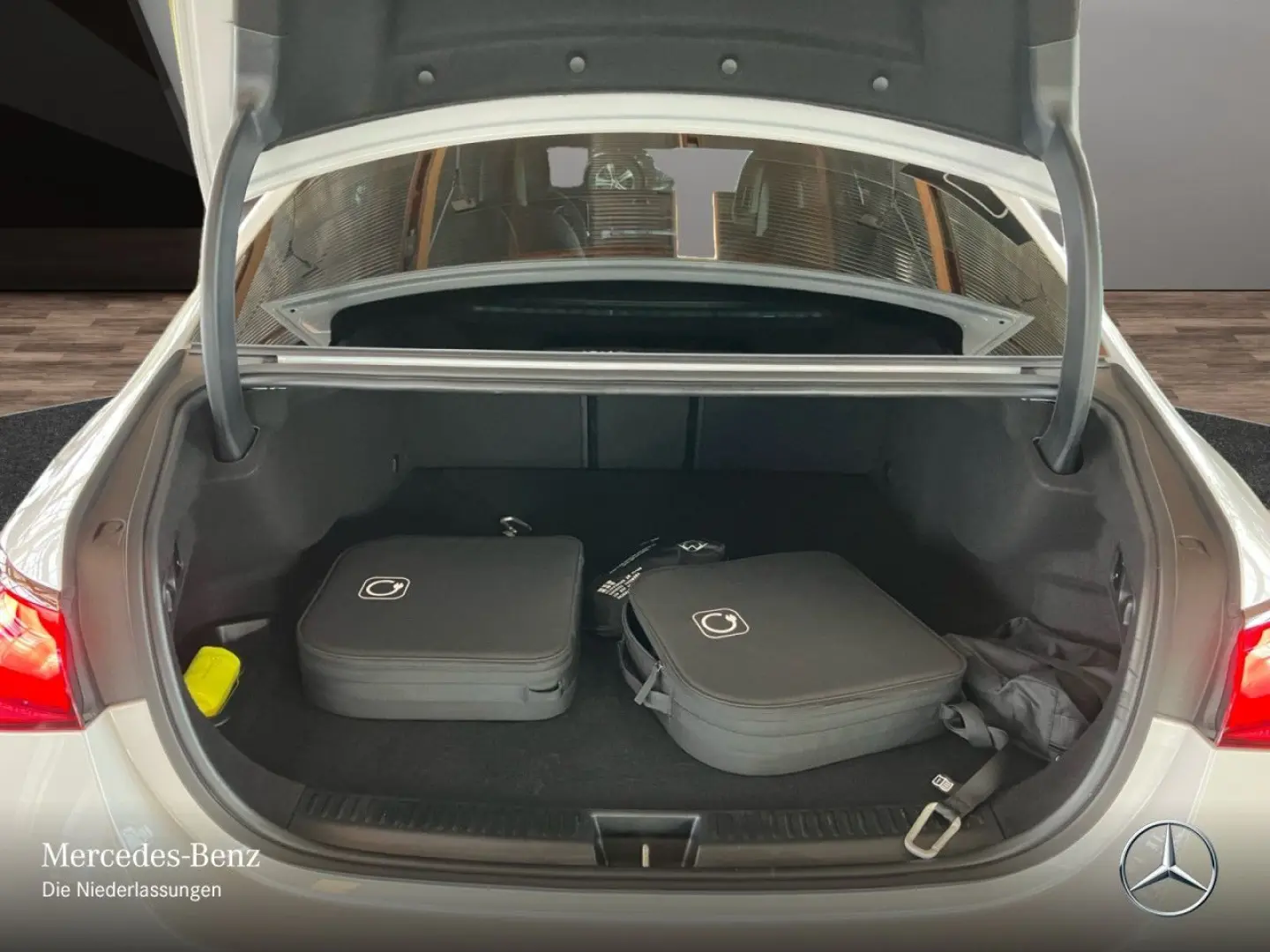 E 53 AMG 4M  PANO AHK 20  NIGHT SUPER Bur4D HUD