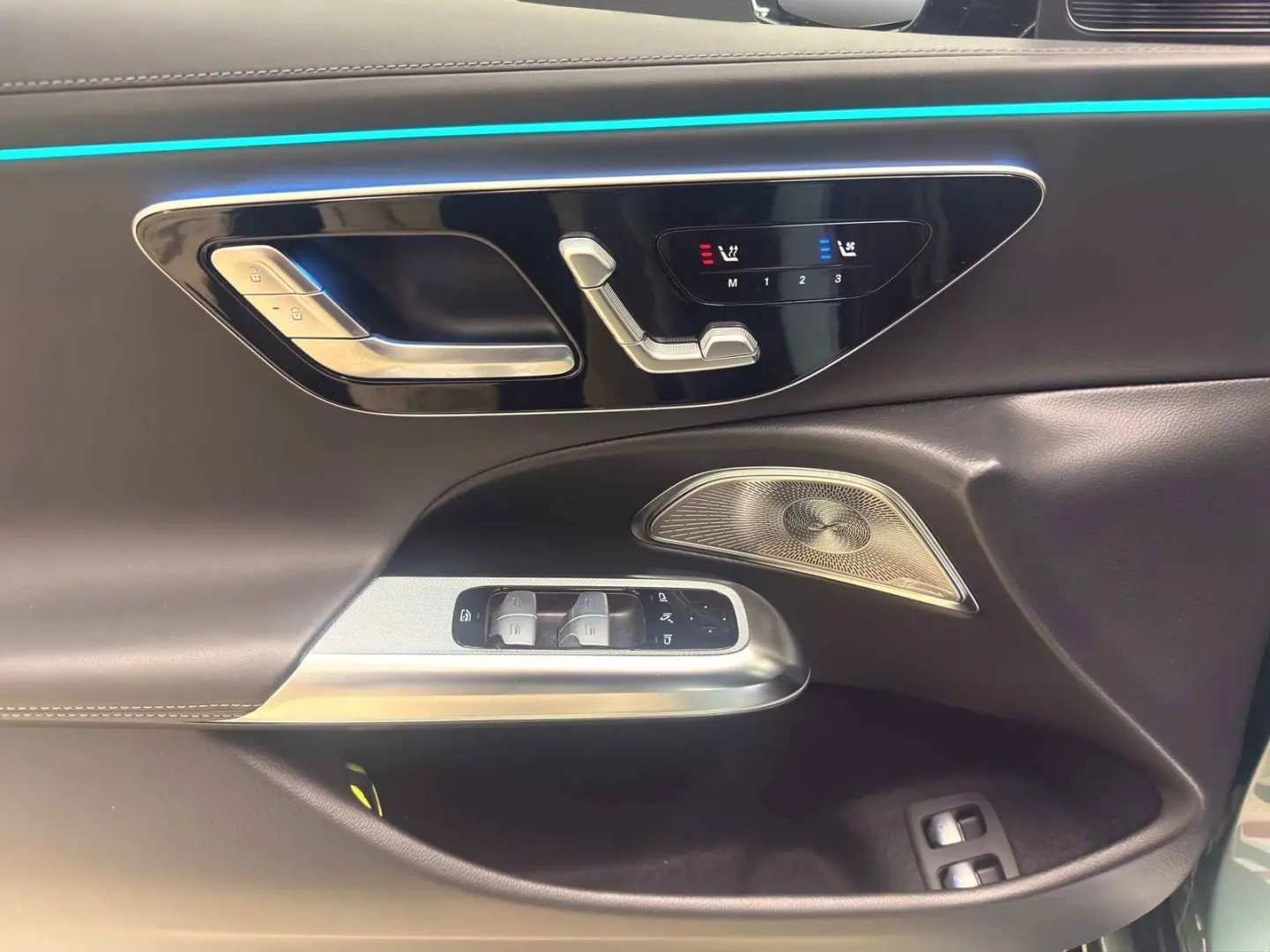E 53 AMG 4M  Pano HUD Burmester Superscreen 21