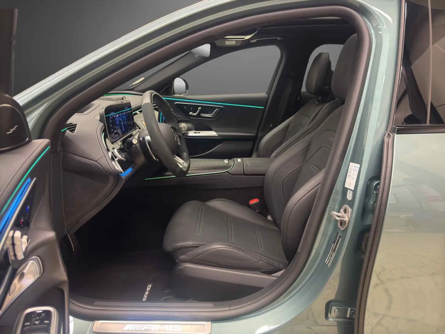 E 53 AMG 4M  Pano HUD Burmester Superscreen 21