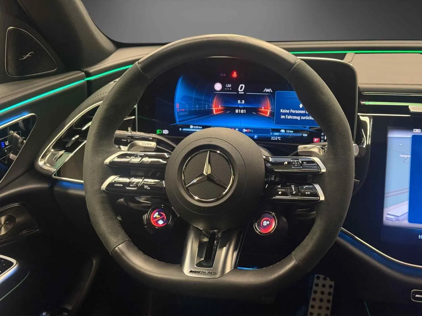 E 53 AMG 4M  Pano HUD Burmester Superscreen 21