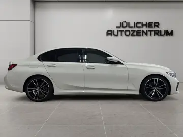 330i Automatik M-Sport  Komfortzugang  Scheckh.