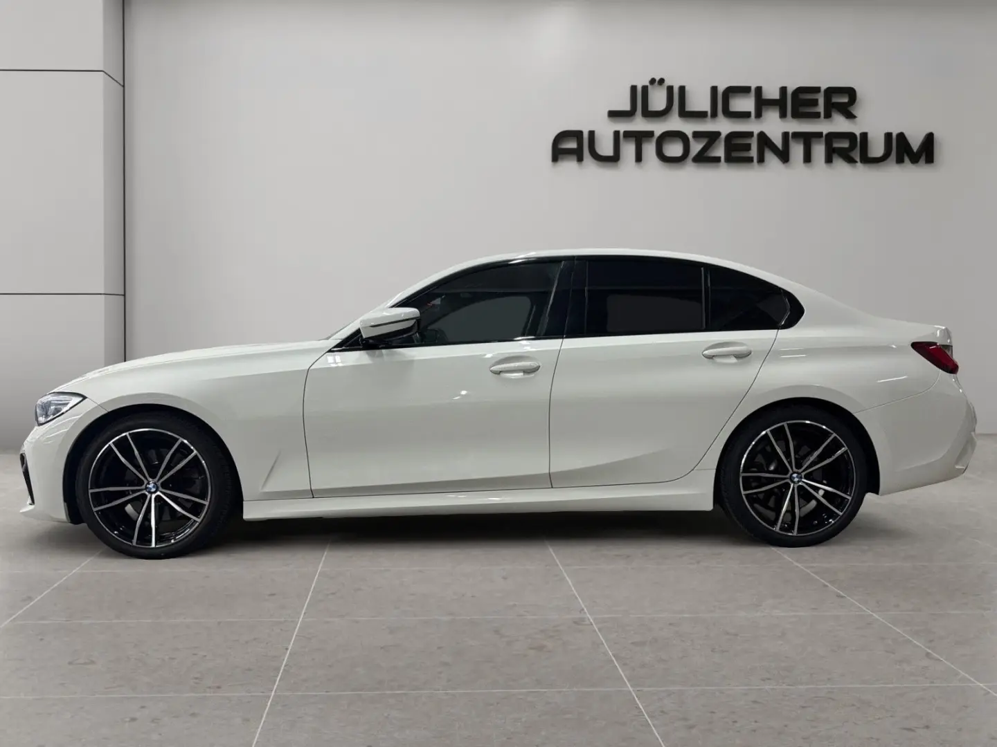 330i Automatik M-Sport  Komfortzugang  Scheckh.