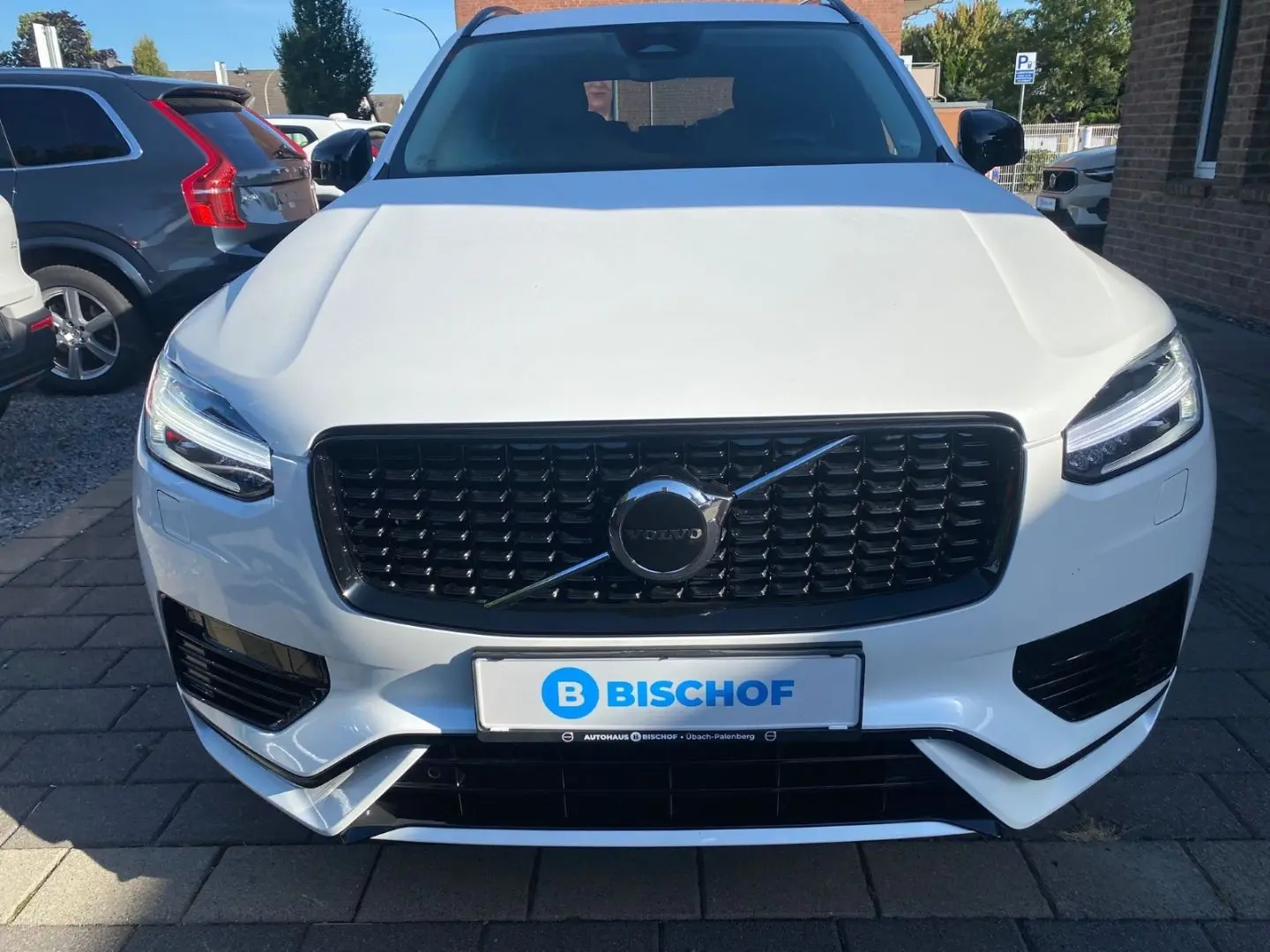 XC90 T8 Plus Dark Recharge Plug-In Hybrid Twin