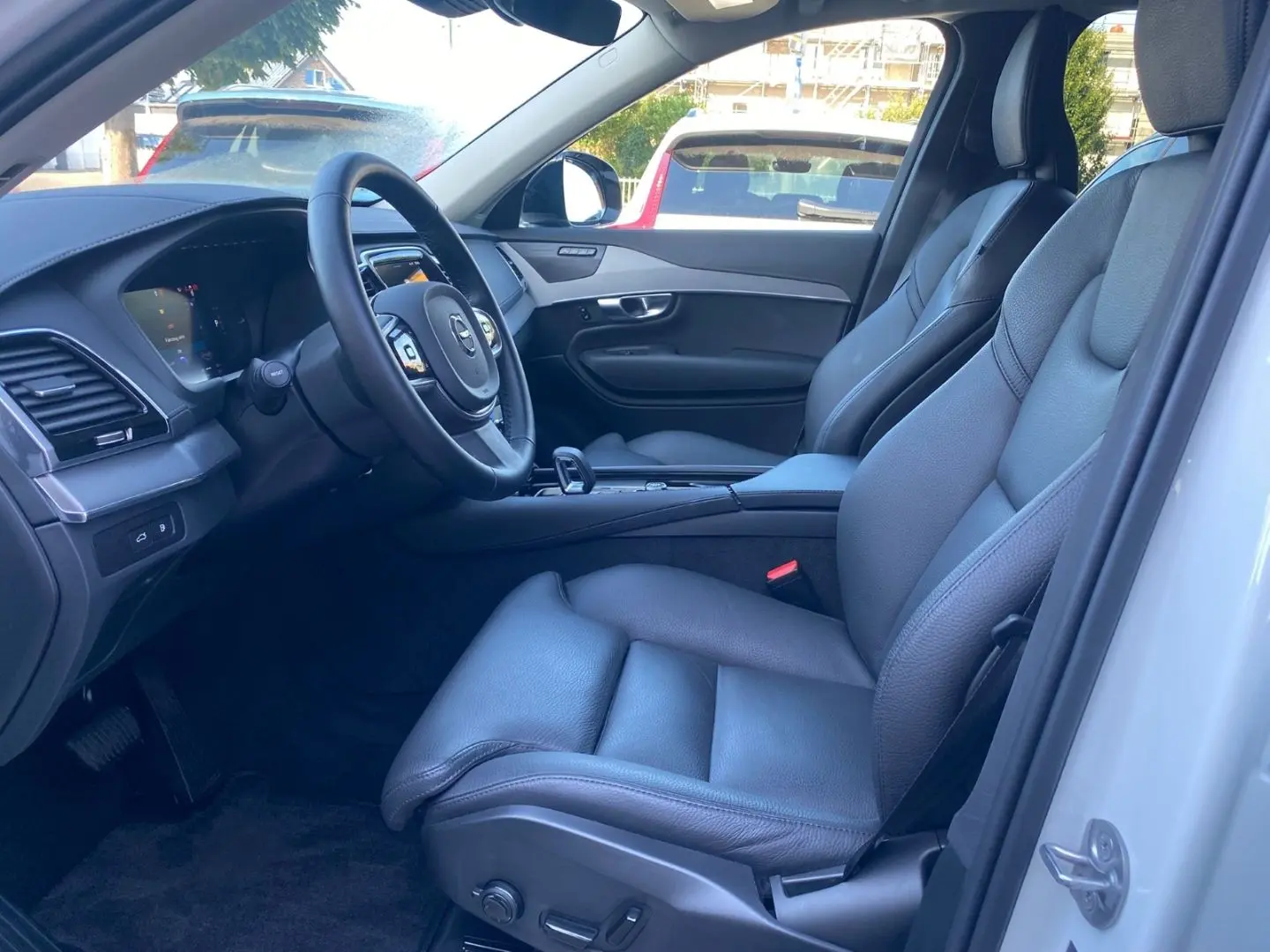 XC90 T8 Plus Dark Recharge Plug-In Hybrid Twin