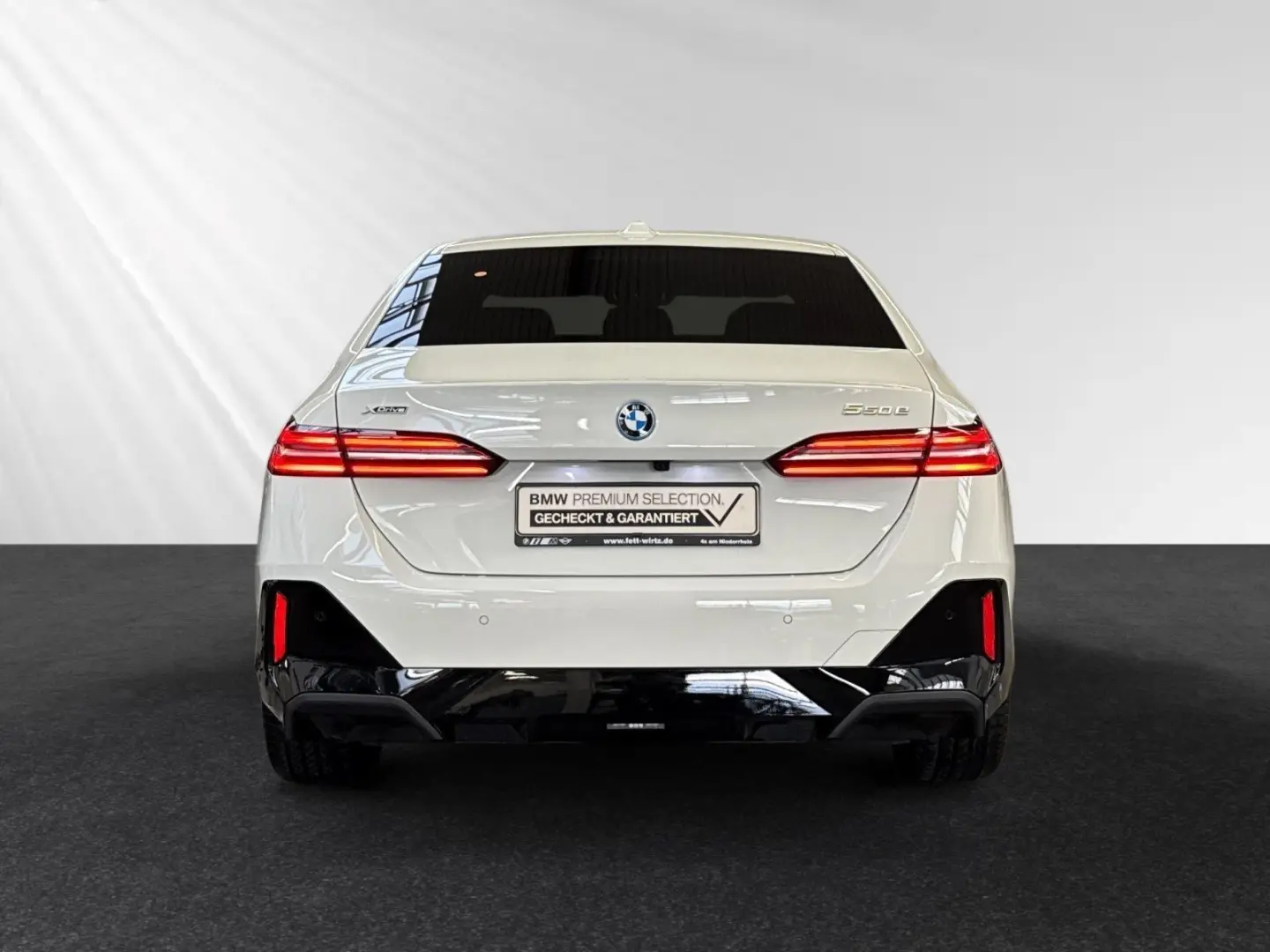 550e xDrive M Sport AHK B&W Autobahnass. Head-Up